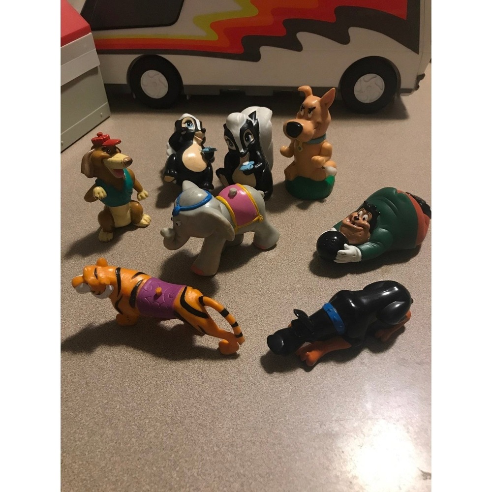 Lot of vintage 90s disney toys (bsmnt)